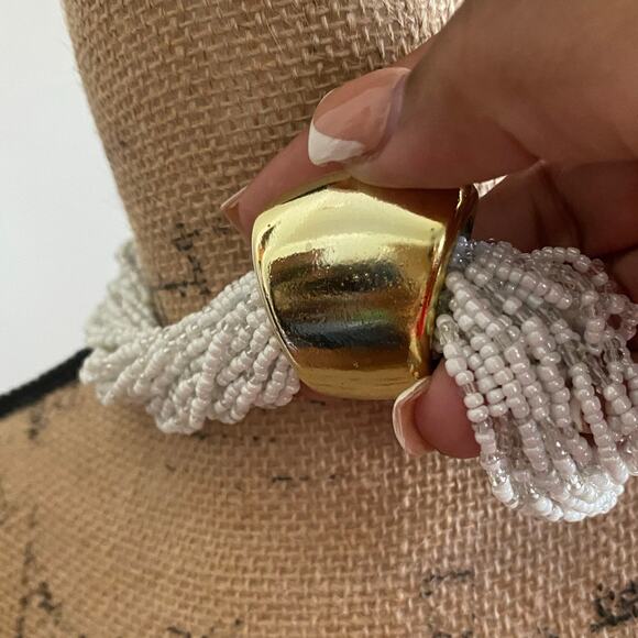 Vintage White Seed Bead Torsade Necklace Gold Tone Statement Pendant 80s 90s - Picture 12 of 16